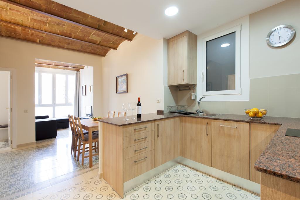 Ab Sagrada Familia Bofill Apartment Barcelona Bagian luar foto