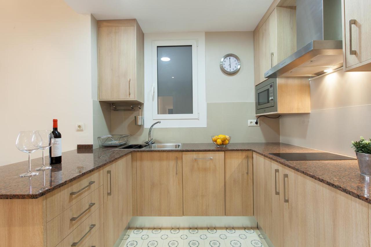 Ab Sagrada Familia Bofill Apartment Barcelona Bagian luar foto